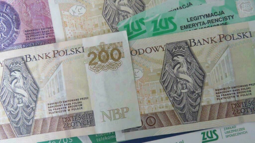 Zdjęcie do Niemal 129 tys. os&oacute;b w regionie otrzyma w tym tygodniu czternastą emeryturę
