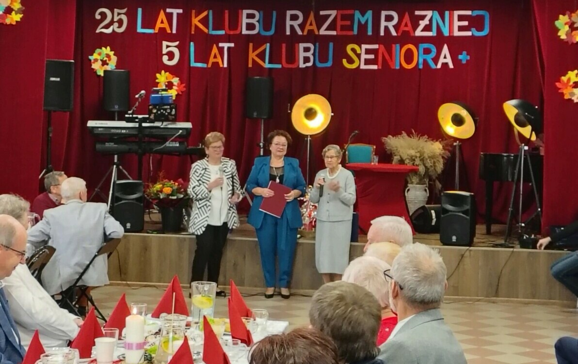 Zdjęcie do Seniorzy świętowali!!