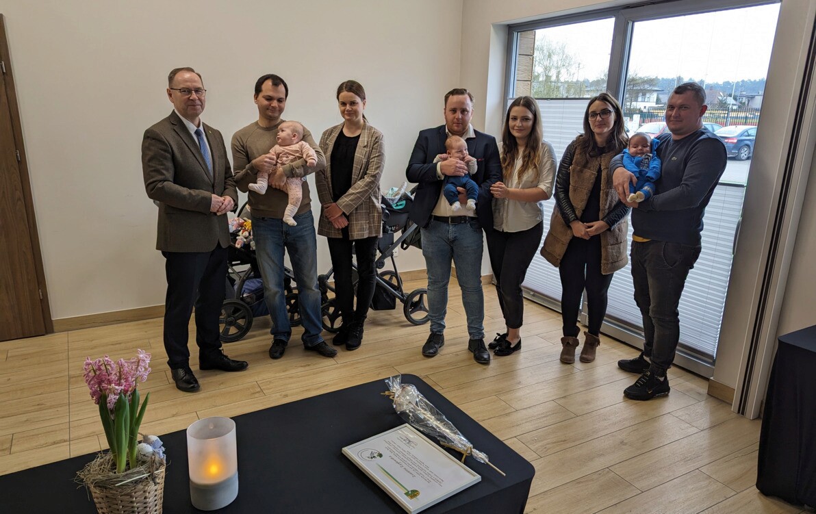 Zdjęcie do Nowi mieszkańcy gminy oficjalnie powitani 