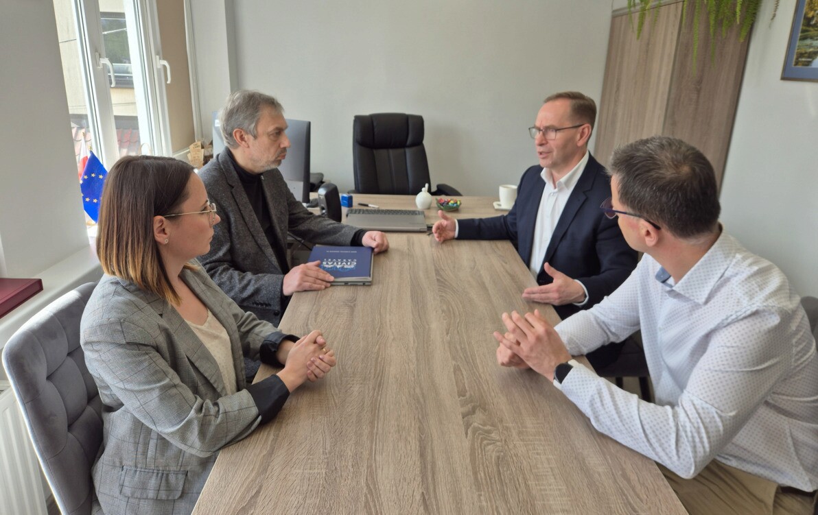 Zdjęcie do Alternatywne drogi do Lisiego Ogona, Łochowa i Łochowic