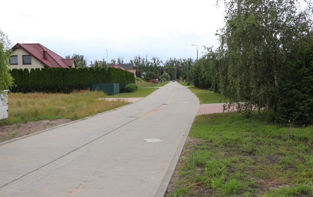 Zdjęcie do Ulica Jedlinowa w Łochowie
