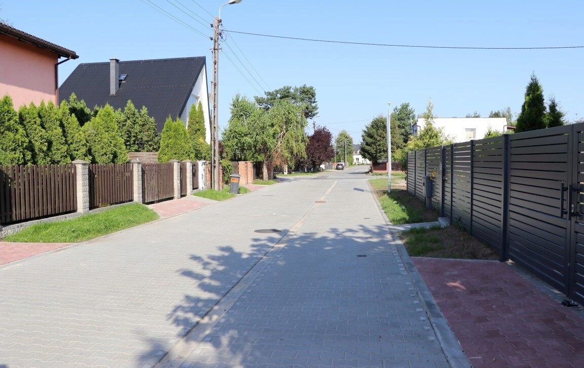 Zdjęcie do Ulica Literacka w Białych Błotach