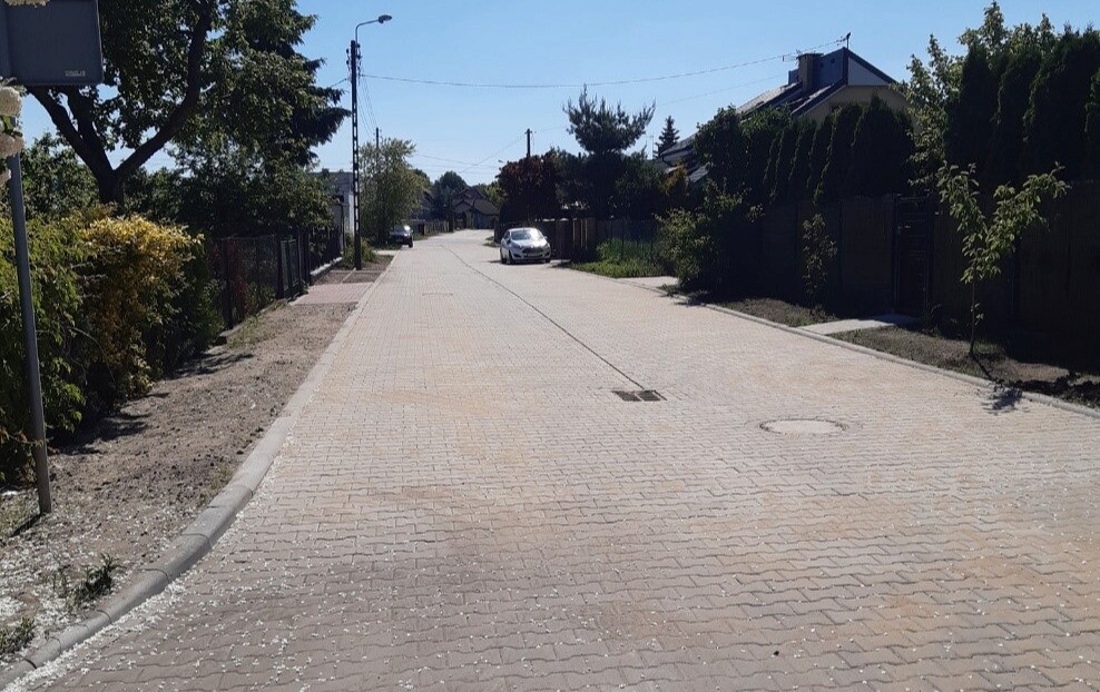 Zdjęcie do Ulica Kadet&oacute;w w Białych Błotach